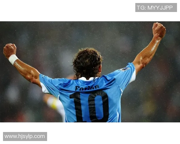 足球明星头像与酷炫女性形象完美融合展现动感魅力与时尚风采