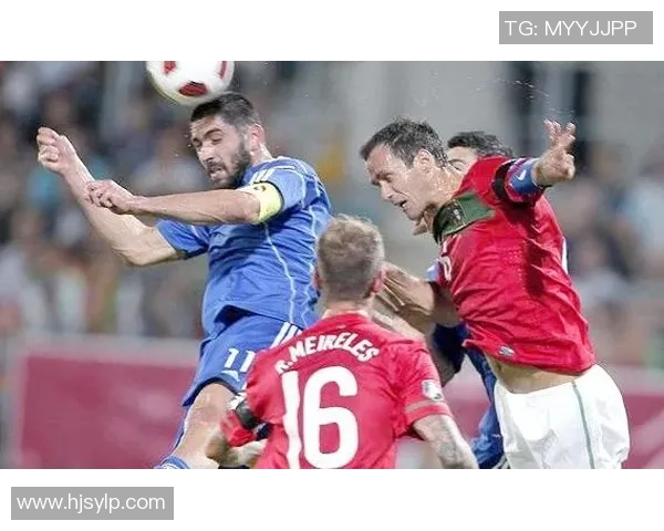 足球历史百大球星排名全解析 看他们如何书写传奇与辉煌 足球历史百大球星排名全解析 看他们如何书写传奇与辉煌